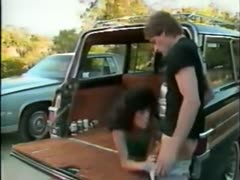 Blowjob from slim and super sexy babe in the car